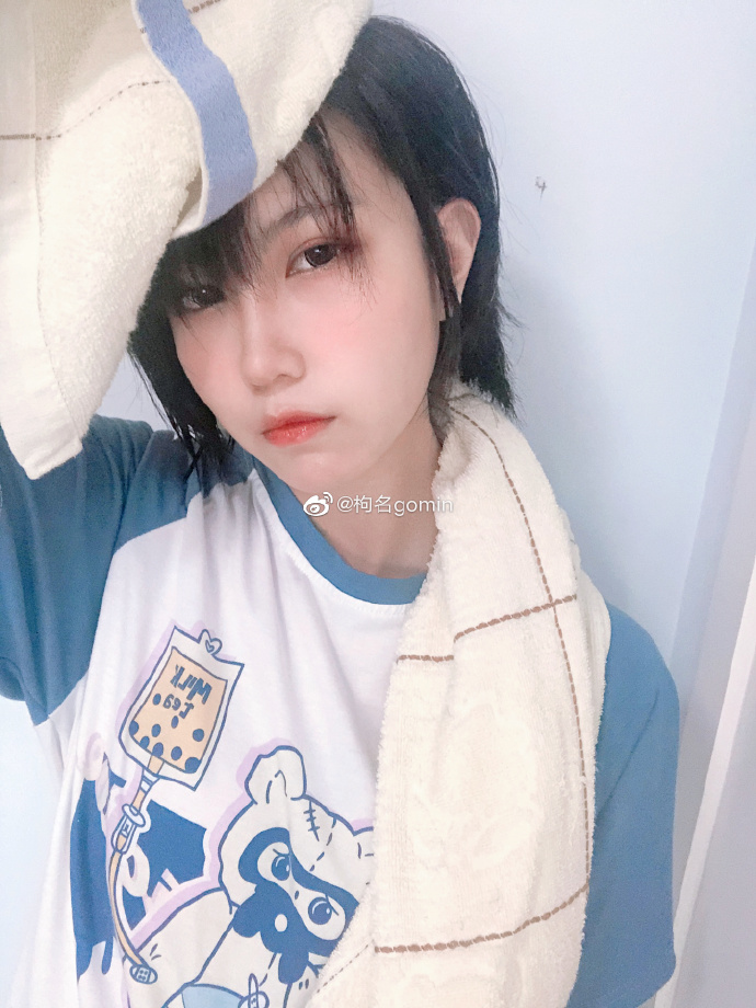 黑料不打烊Coser枸名 PR社逐月su最新写真套图