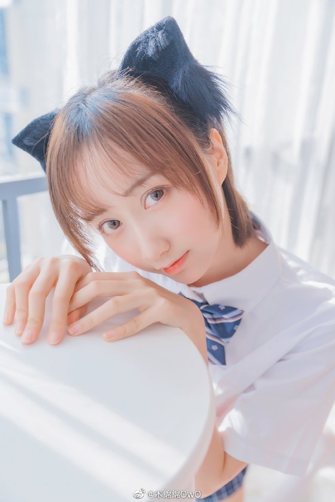 木绵绵OwO草莓泳衣 ​木绵绵个人资料