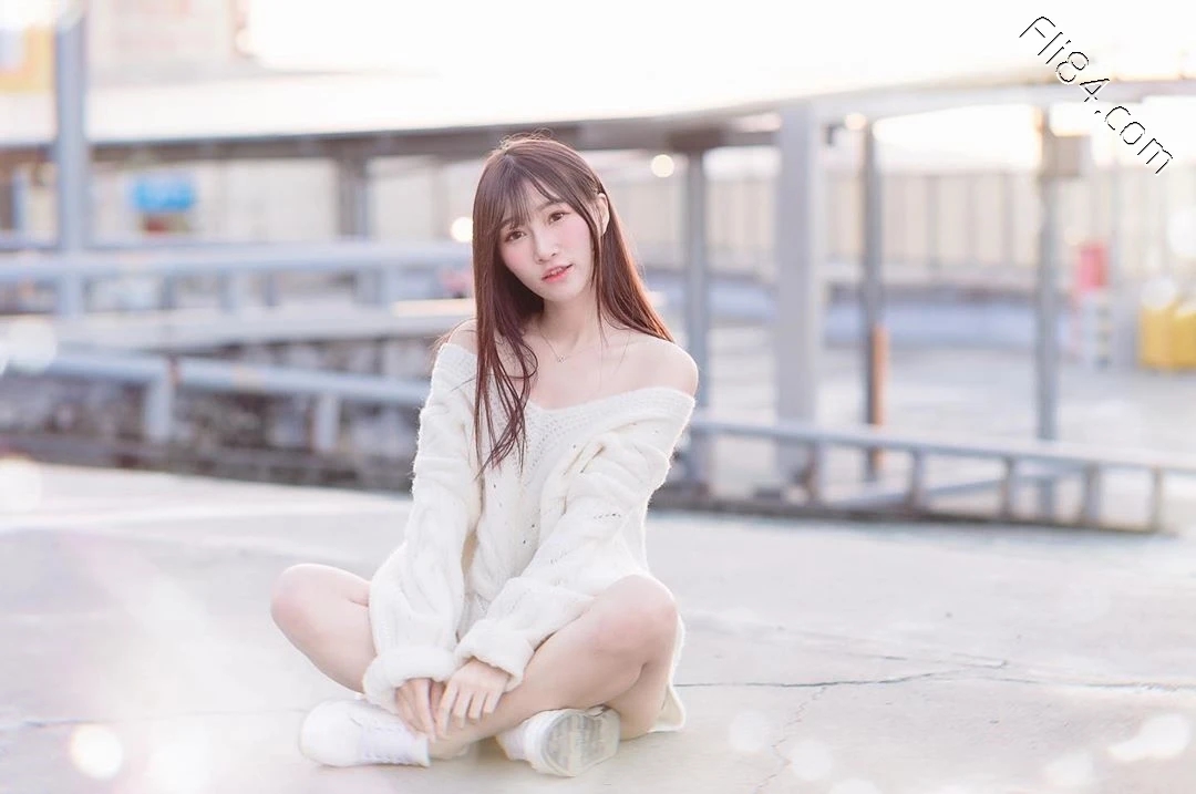 小筑Nina性感又撩人难怪一堆司机死追随着她！