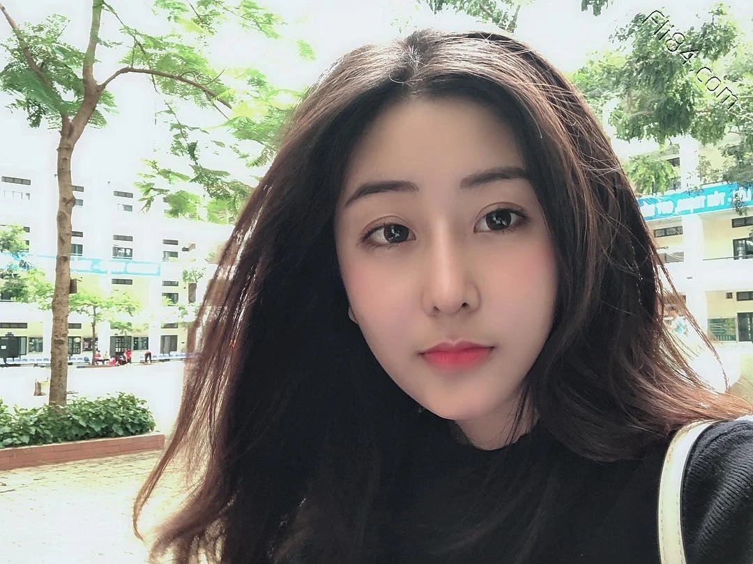 越南版沈月Vo Ngoc Tran因火辣身材爆红网络