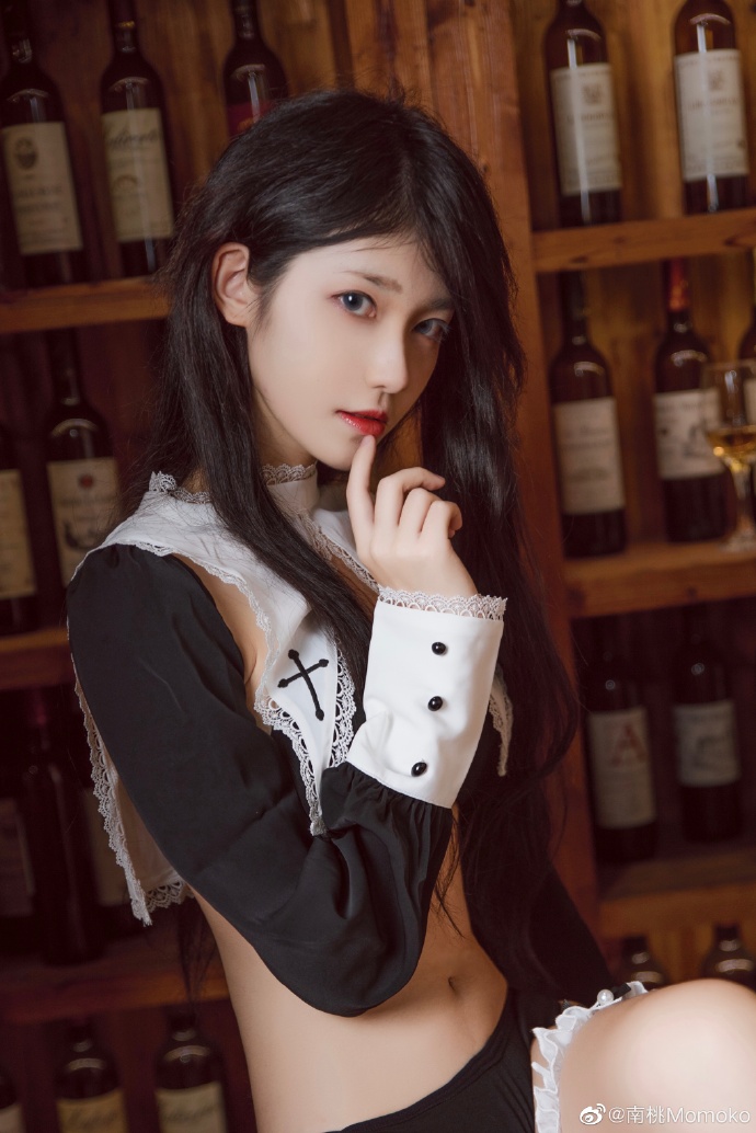 南桃Momoko酒味女人个人写真集