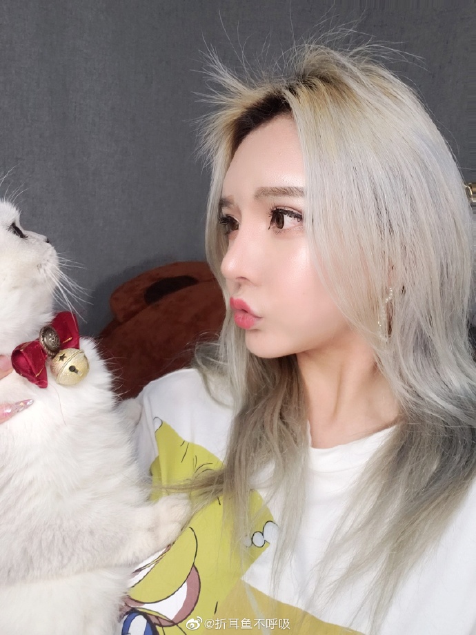 折耳鱼不呼吸9分钟泳池视频百度云