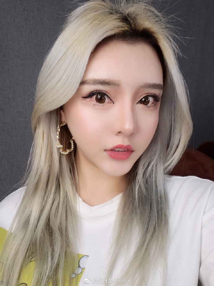 折耳鱼不呼吸9分钟泳池视频百度云