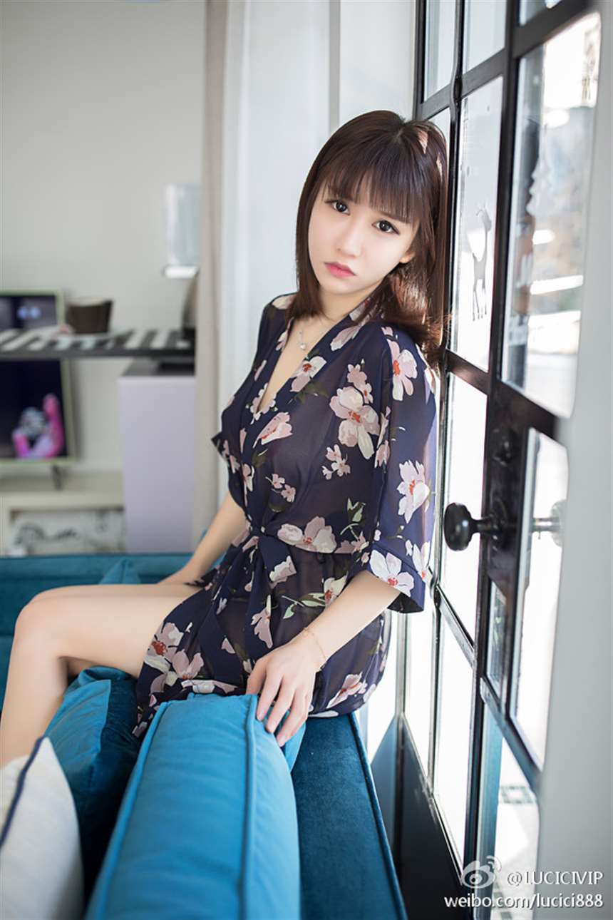 【《透明的你》】 出镜: k8傲娇萌萌vivian 摄影: lucicivip