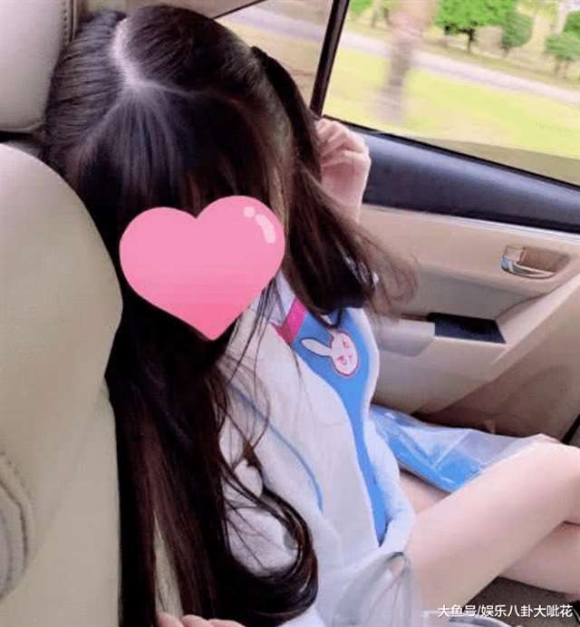 蔡萝莉福利照引人遐想拍摄角度大赞网友摄影师真的只是弟弟