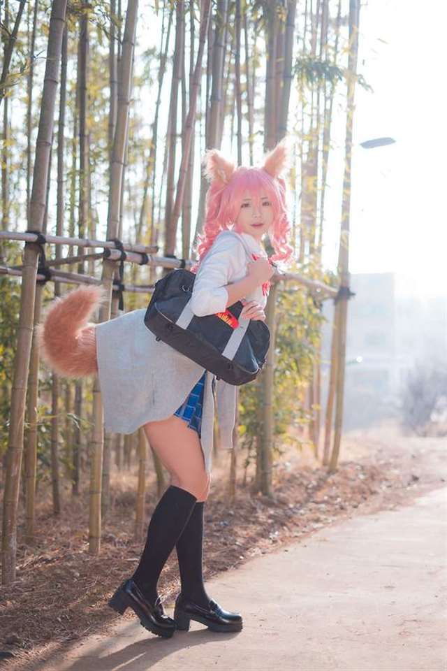 cosplayAV人妻在线无码 甜美笑容直击心扉