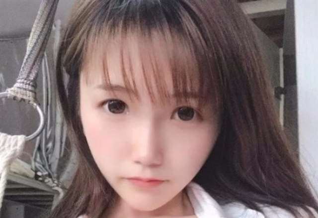 俄罗斯PurpleBitch在线播放 速来围观,
