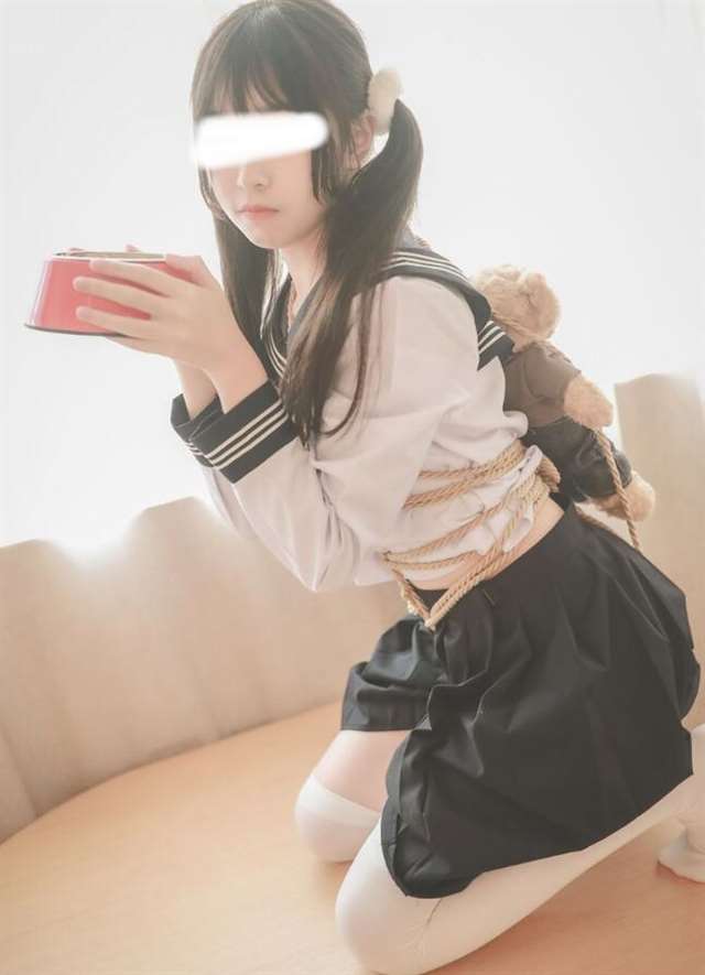 极品粉嫩萝无圣光图液液酱