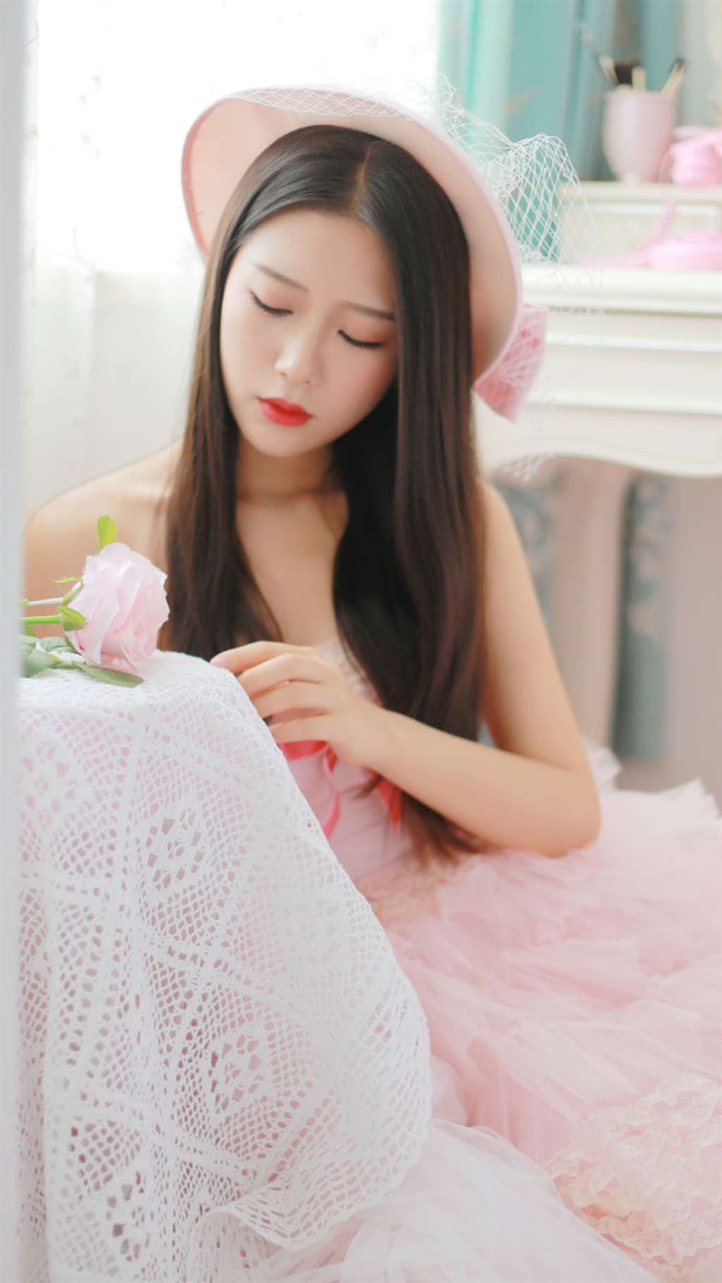 粉嫩无圣光凹凸vip图 粉嫩少女私房白皙美腿