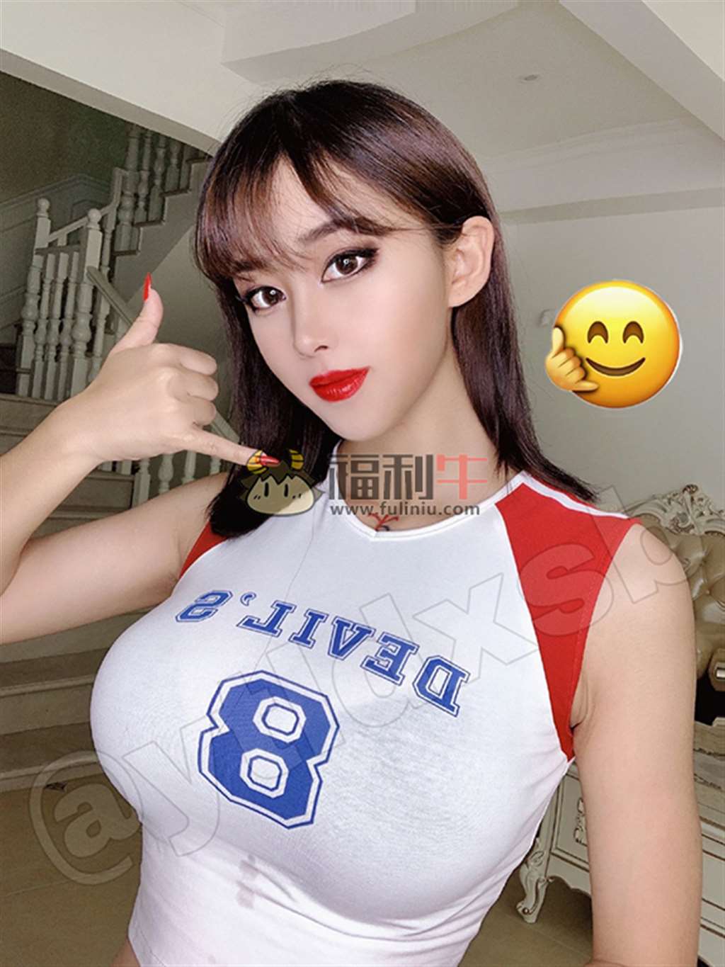 小网红张贺玉超大尺度自拍 亚站橹圣光图farsai