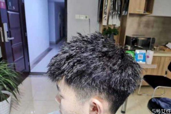 钢夹烫是怎么烫的 钢夹烫适合什么脸型