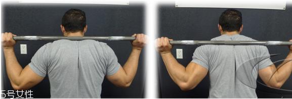 深蹲的标准动作 深蹲的正确姿势