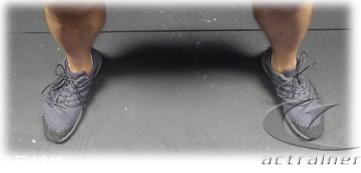 深蹲的标准动作 深蹲的正确姿势