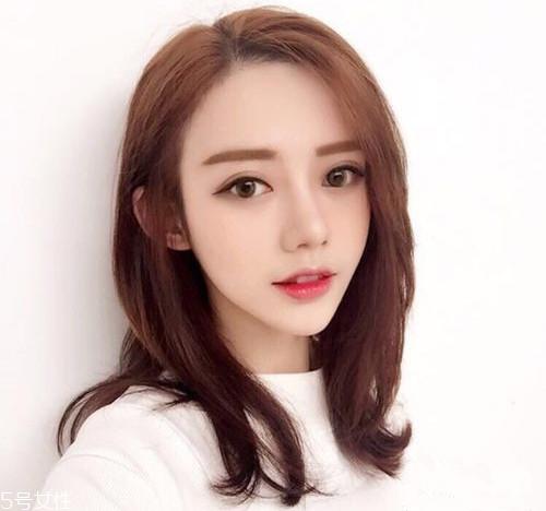 2022最流行的中长发型 2022最流行的发型之一