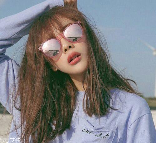 2022最流行的中长发型 2022最流行的发型之一