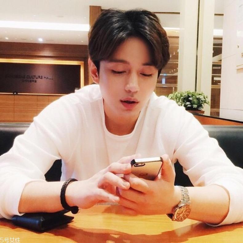 2022年男生流行的发型 3款发型帅到飞起