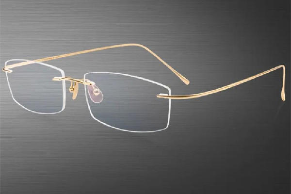 无框眼镜适合什么人戴 无框眼镜的优缺点