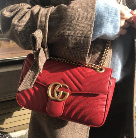 gucci包包多少钱?女人都对它欲罢不能