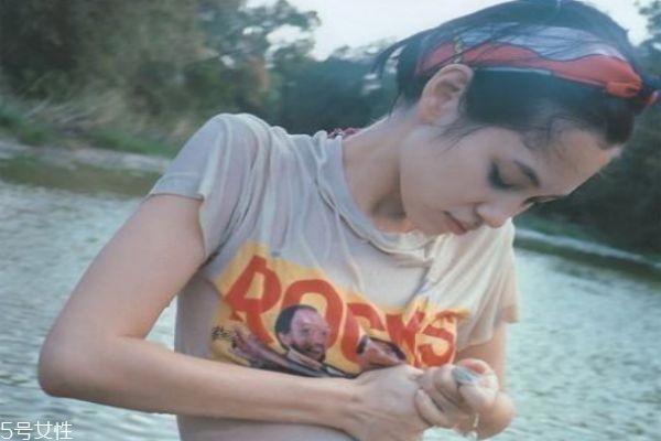 短发能烫什么发型 最美不过短烫发