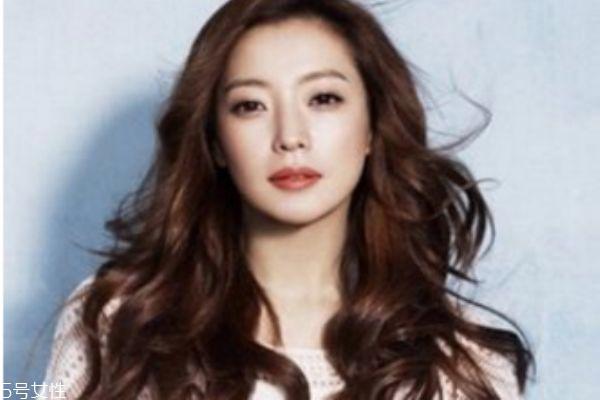 长卷发图片2019款 大卷长发图片