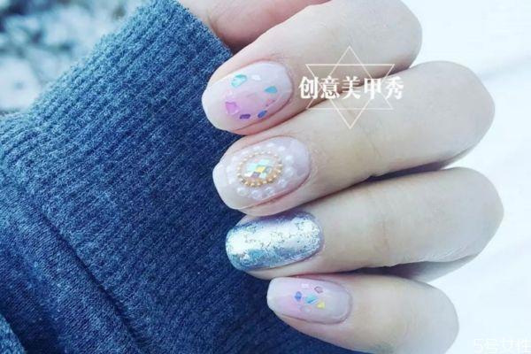 2020春节开运美甲图片推荐 过年美甲样式