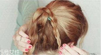 丸子头的扎法图解 美到炸的丸子头扎法