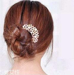 丸子头的扎法图解 美到炸的丸子头扎法