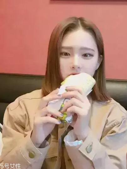 2022最流行的短发发型女图片 2022年春夏流行发型推荐