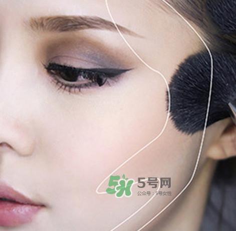 烟熏妆怎么画？烟熏妆的画法步骤图解