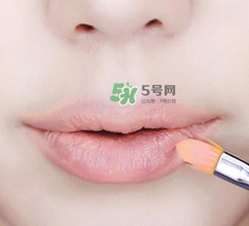 烟熏妆怎么画？烟熏妆的画法步骤图解