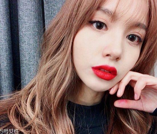 2022年最流行什么发型女 好看又显气质