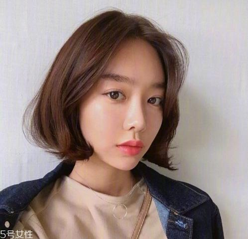 2022年最流行什么发型女 好看又显气质