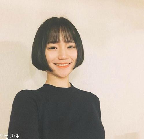 2022年最流行什么发型女 好看又显气质