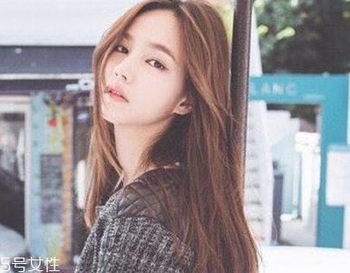 2022年最流行显白发色 2022头发颜色大全图片