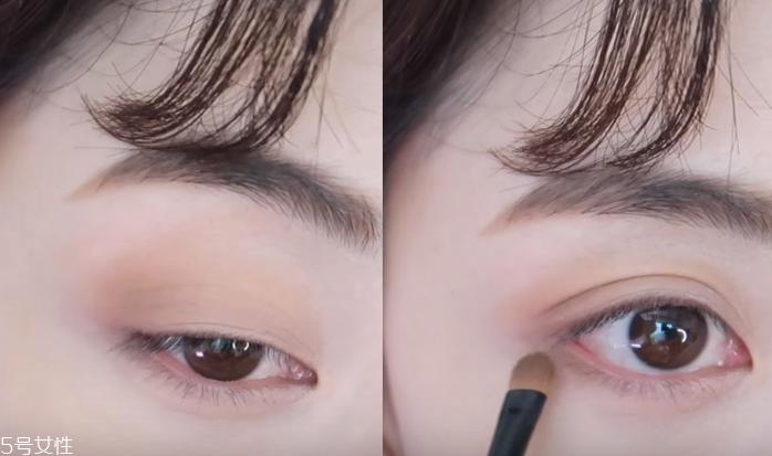 眼镜妆怎么画好看 干净又活泼的眼镜妆教程