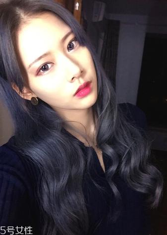 2022年最流行的染发色 2022显白洋气的发色