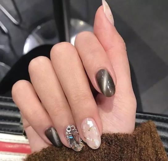 2022美甲十个流行颜色 气质美甲图片大全2022