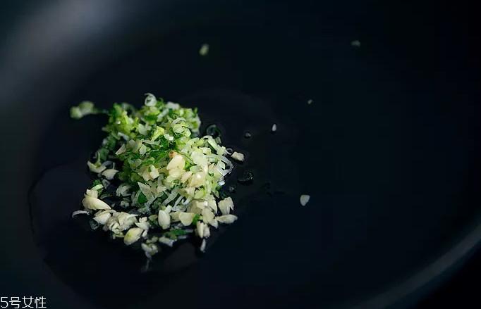 番茄炒蛋的做法与步骤 Q弹滑口技巧