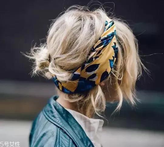 丝巾怎么围好看 丝巾的系法搭配