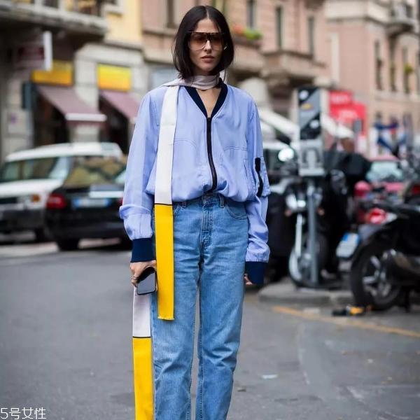 丝巾怎么围好看 丝巾的系法搭配