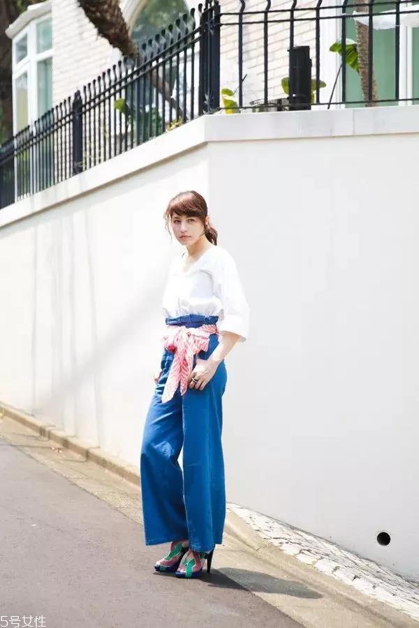 丝巾怎么围好看 丝巾的系法搭配