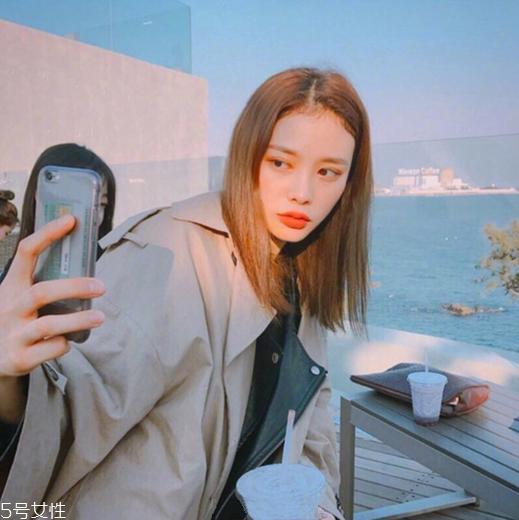 齐肩发怎么烫好看？女生发型设计与脸形搭配