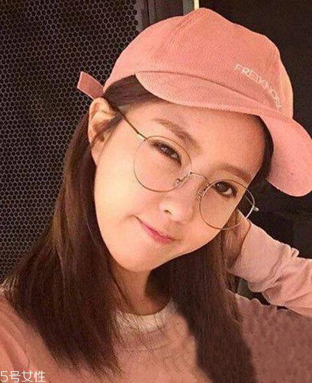 齐肩发怎么烫好看？女生发型设计与脸形搭配