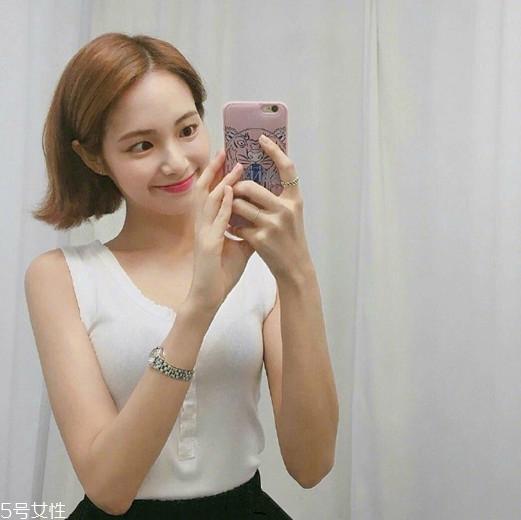 齐肩发怎么烫好看？女生发型设计与脸形搭配