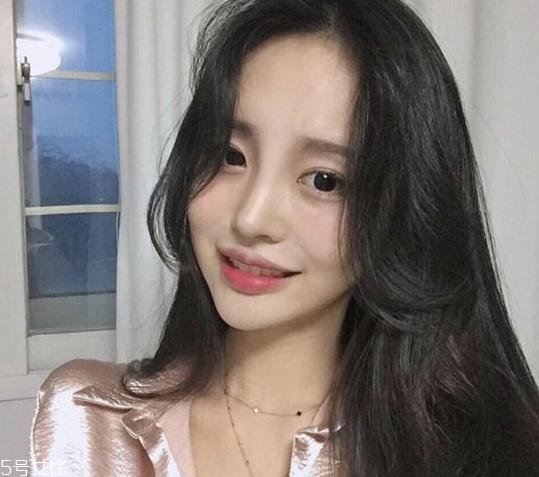 今年流行什么刘海2022 2022女生刘海发型图片