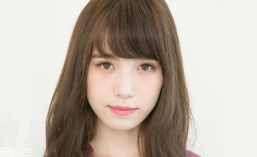 今年流行什么刘海2022 2022女生刘海发型图片