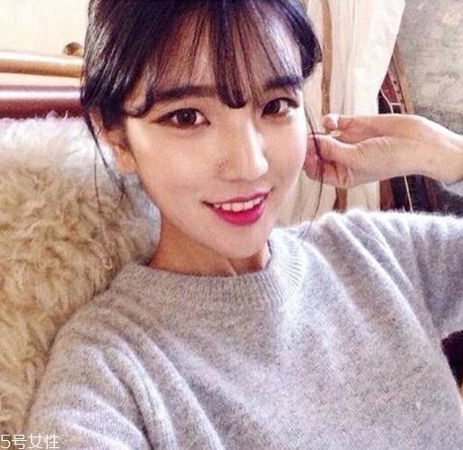 今年流行什么刘海2022 2022女生刘海发型图片