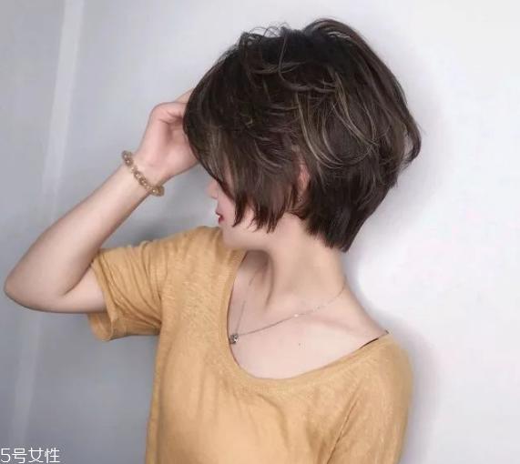 黑茶色需要漂染吗 黑茶色头发发型图