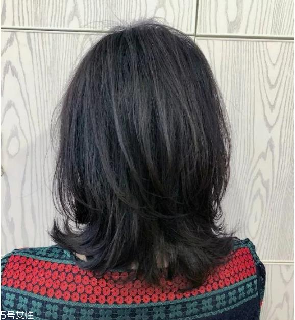 黑茶色需要漂染吗 黑茶色头发发型图