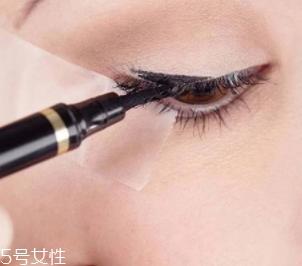 眼线液的画法步骤 教你画出完美眼线